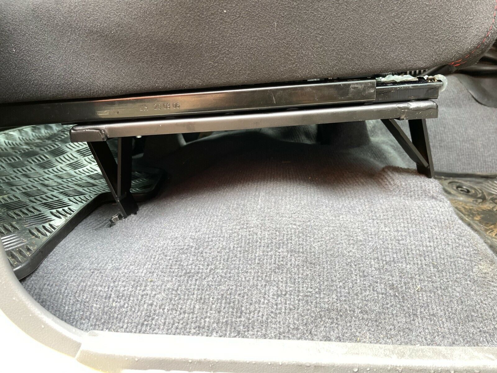 1x Toyota LandCruiser 70/76/79 Series Dual Cab Seat Rail Package – RECARO & SPARCO Compatible - Image 13